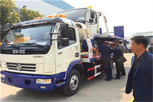 高桥镇汽车道路救援拖车价格